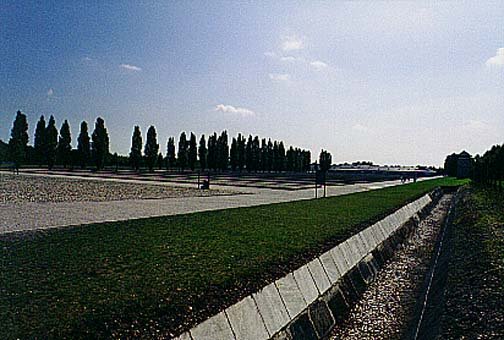 DEU BAVA Dachau 1998SEPT 011